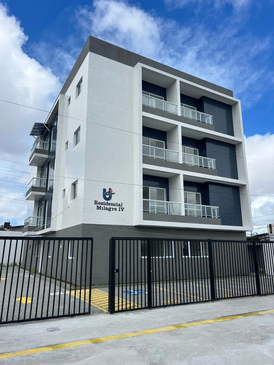 Apartamento no Cristo Redentor com 2 Quartos e Piscina