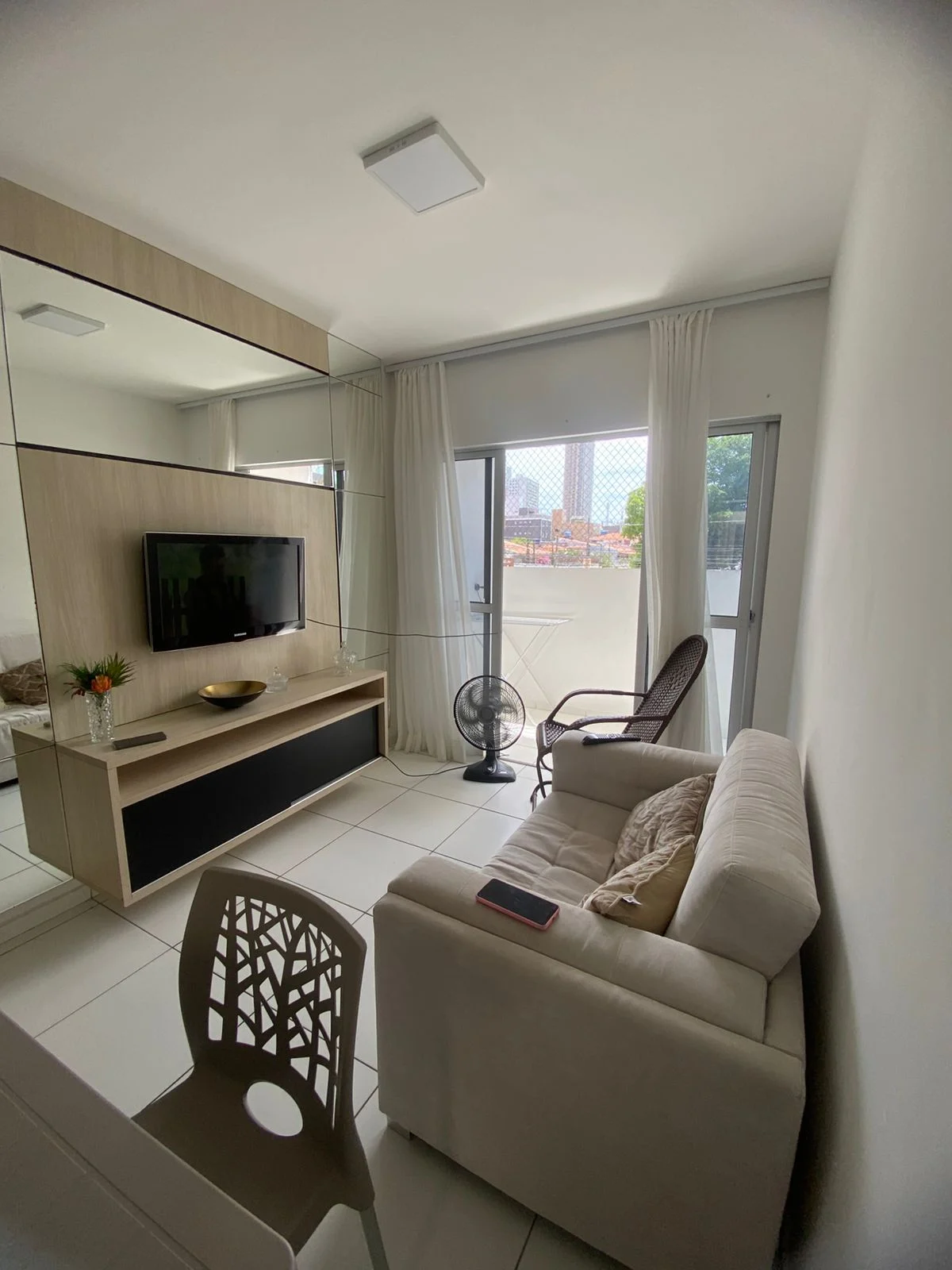 Apartamento Mobiliado no Altiplano com 3 Quartos com Elevador e Salão de Festas
