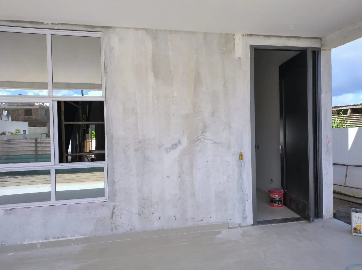 Casa no Condomínio Alphaville Paraíba com 5 Suítes sendo 1 Master, Piscina e Lazer Completo