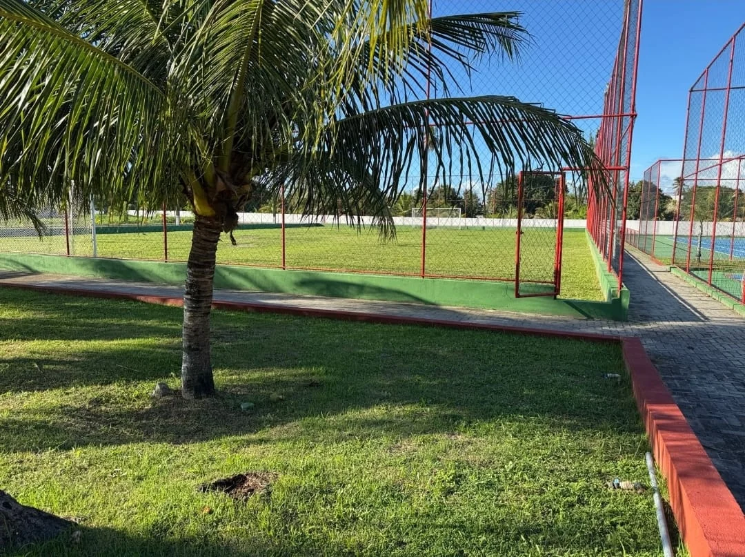 Casa no Condomínio Águas de Camaçari em Lucena com 3 Suítes com Piscina e Lazer Completo