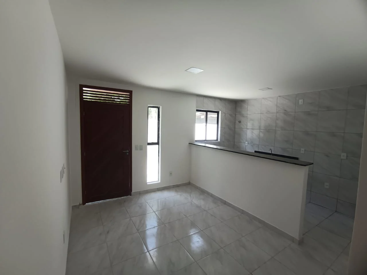 Casa em Paratibe/Valentina 2 Quartos sendo 1 Suíte