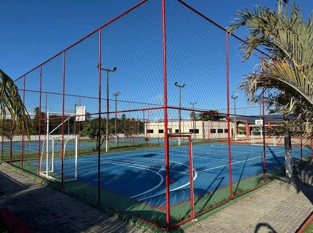 Casa no Condomínio Águas de Camaçari em Lucena com 3 Suítes com Piscina e Lazer Completo