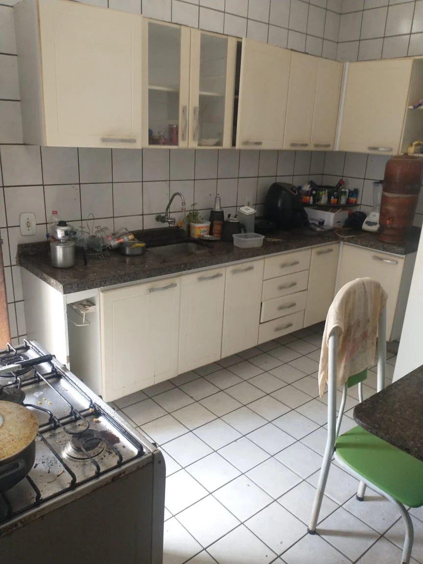 Casa no Jardim Cidade Universitária/Bancários com 4 Quartos sendo 1 Suíte