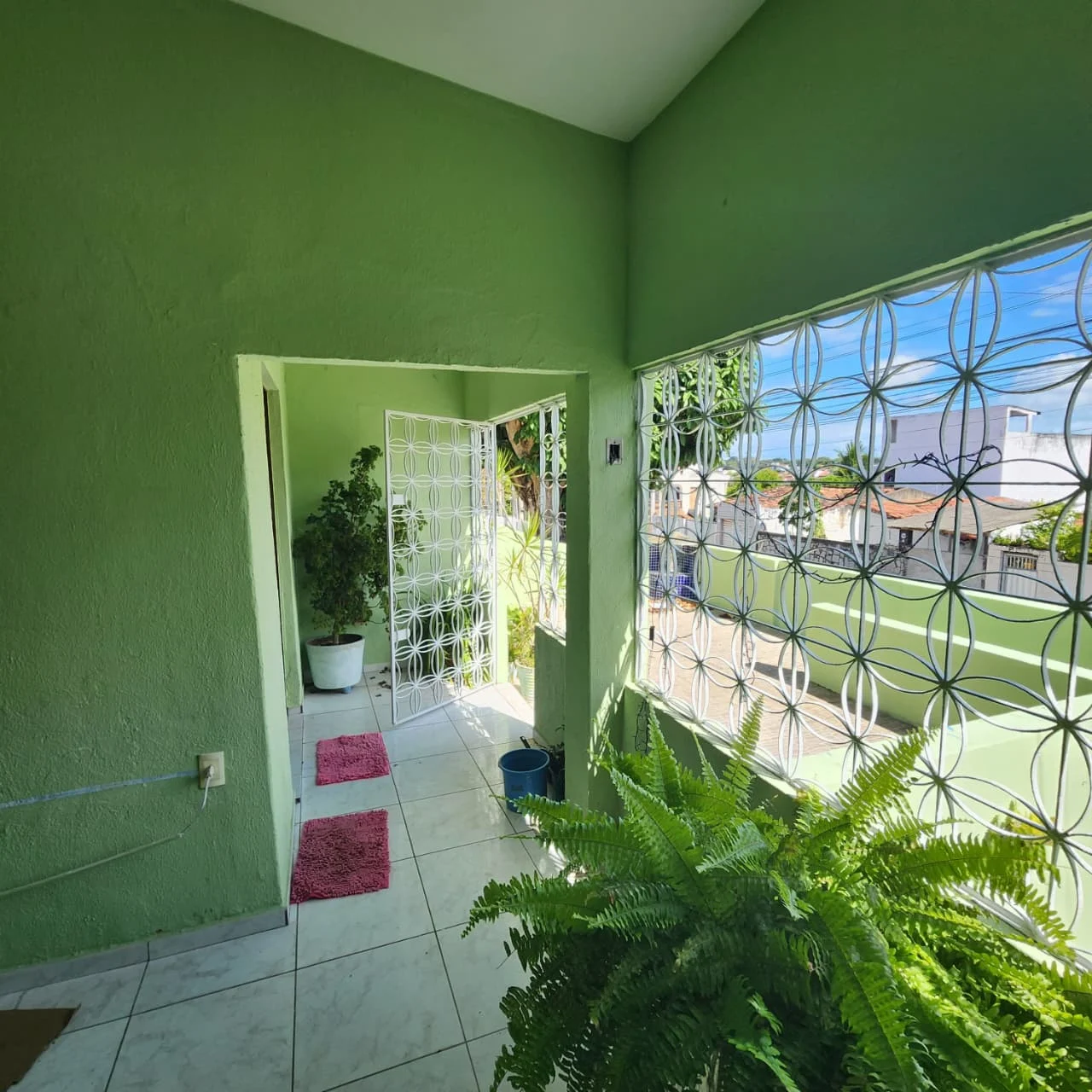 Casa no Expedicionários 4 Quartos sendo 1 Suíte