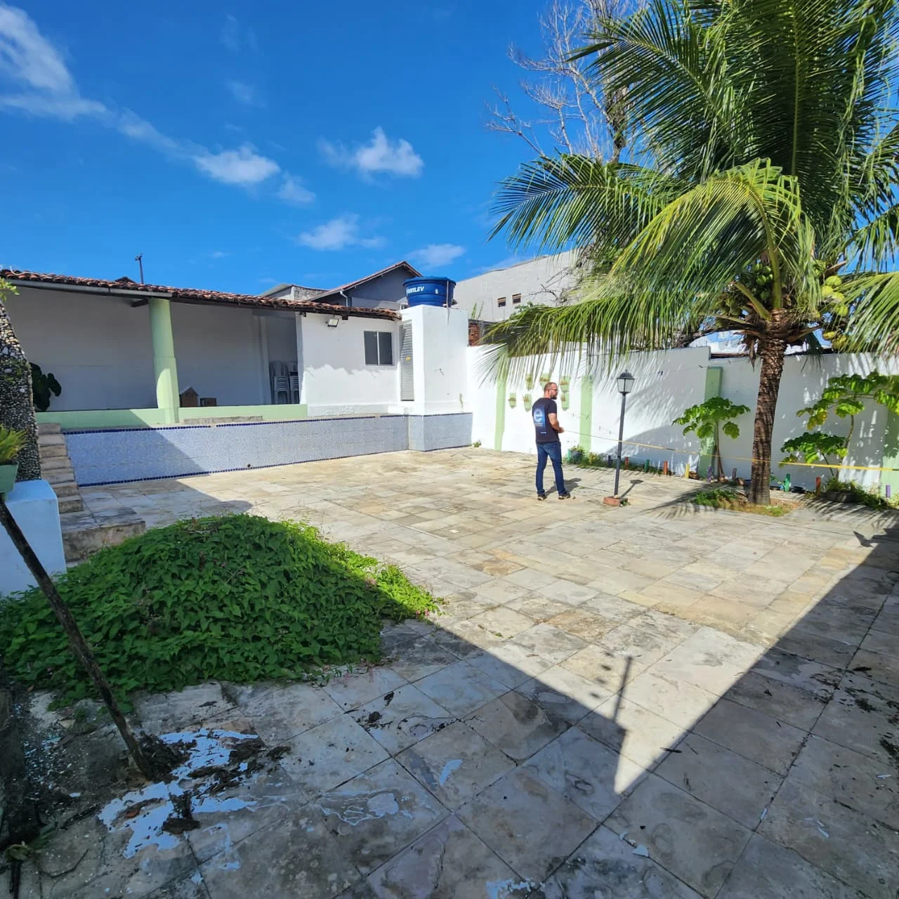 Casa no Expedicionários 4 Quartos sendo 1 Suíte