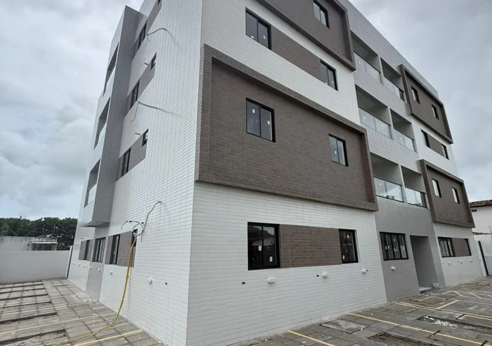 Apartamento no Cidade Verde/Mangabeira com 2 ou 3 Quartos sendo 1 Suíte, Elevador