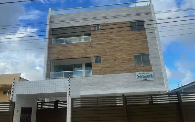 Cobertura no Cristo com 2 ou 3 Quartos sendo 1 Suíte
