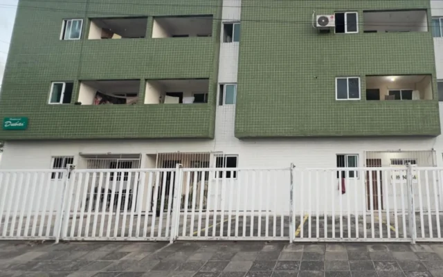 Apartamento Térreo no Novo Milênio/Valentina com 2 Quartos sendo 1 Suíte