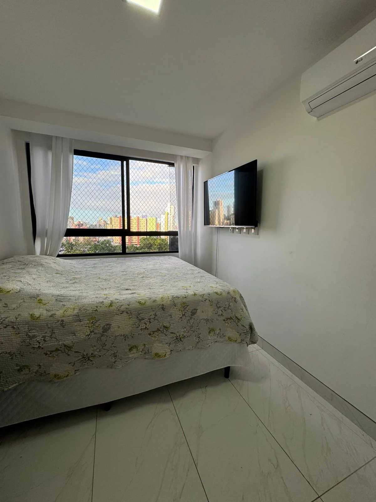 Excelente Apartamento no Miramar 2 Suítes, 2 Vagas. Elevador e Lazer Completo