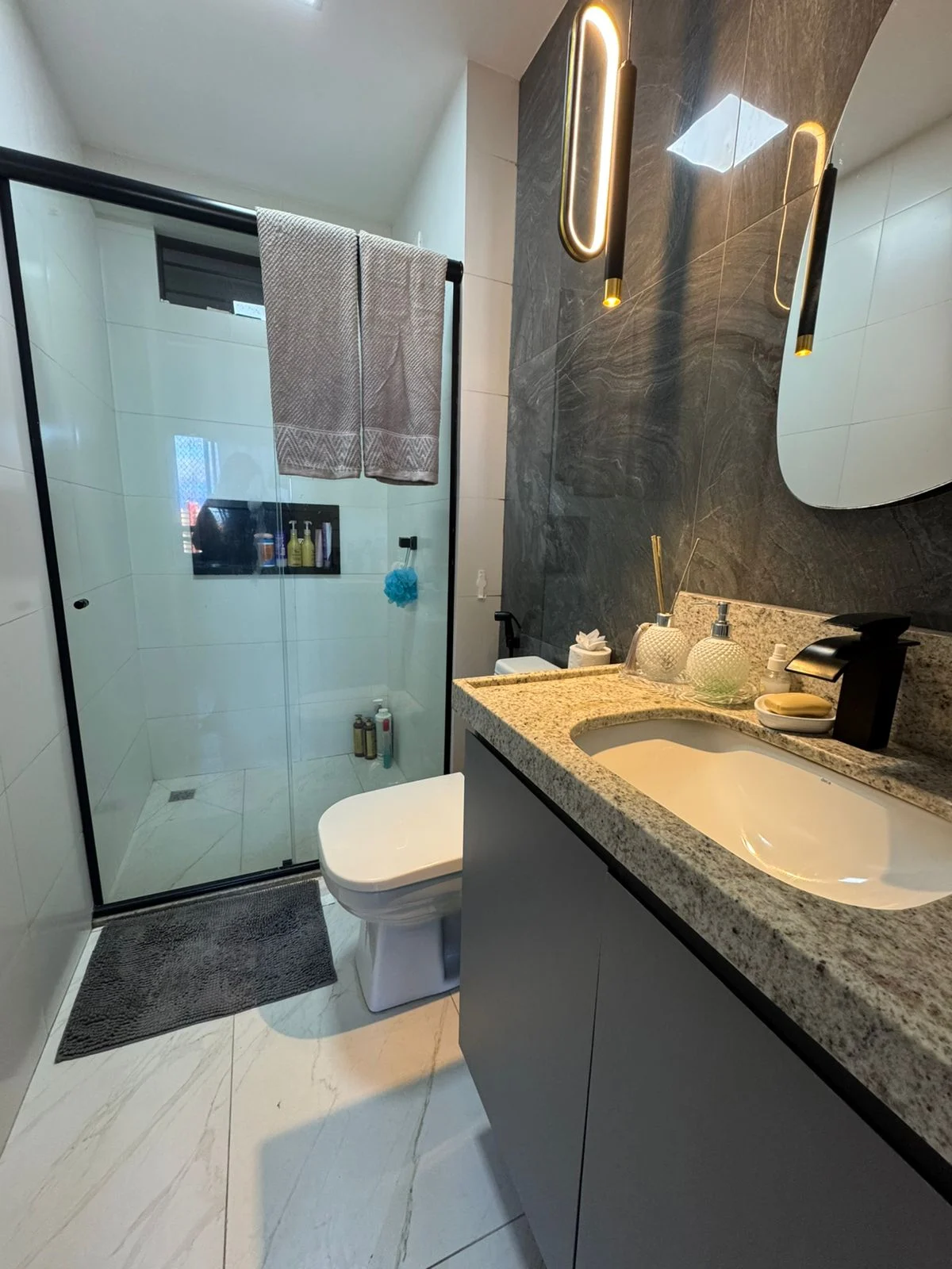Excelente Apartamento no Miramar 2 Suítes, 2 Vagas. Elevador e Lazer Completo