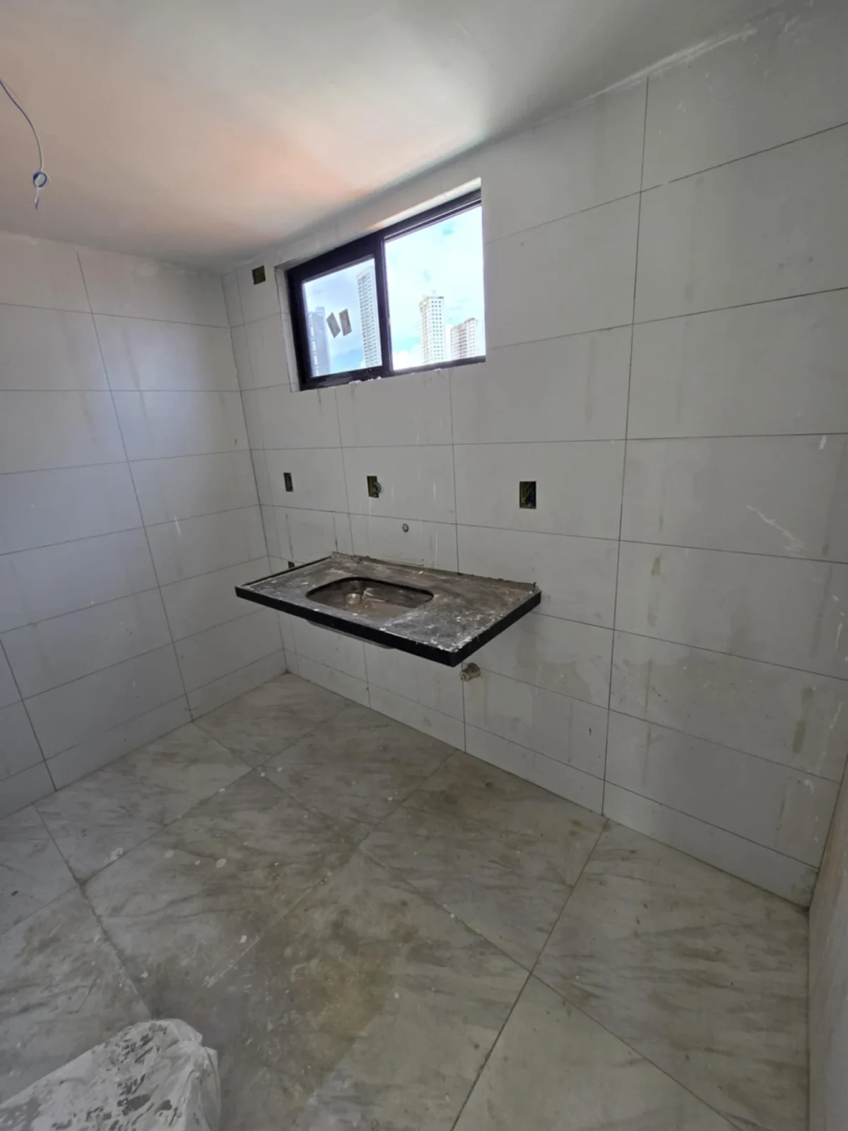 Apartamento em Manaíra com 2 ou 3 Quartos sendo 1 Suíte com Elevador e Piscina