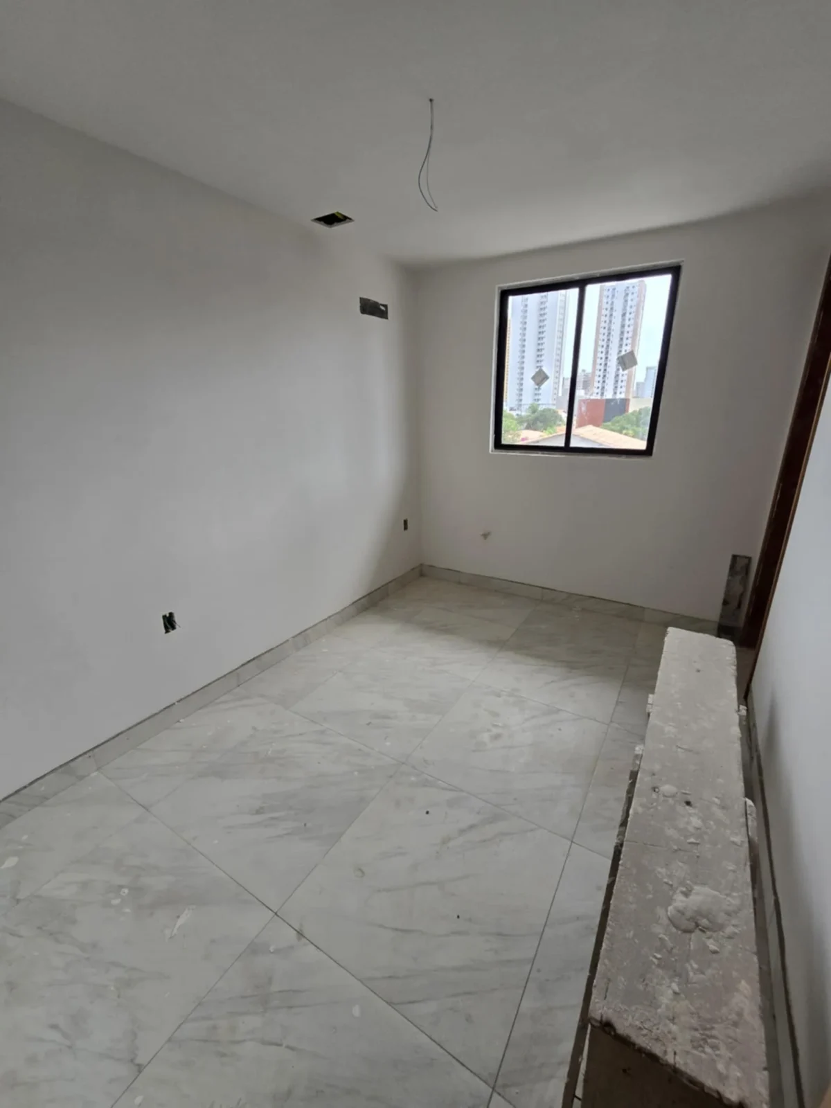 Apartamento em Manaíra com 2 ou 3 Quartos sendo 1 Suíte com Elevador e Piscina