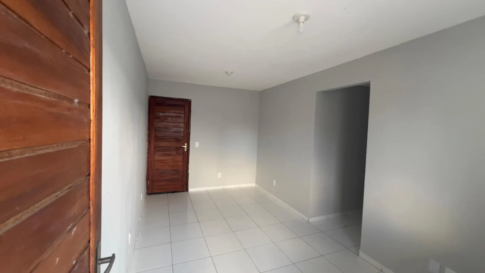 Apartamento Térreo no Novo Milênio/Valentina com 2 Quartos sendo 1 Suíte