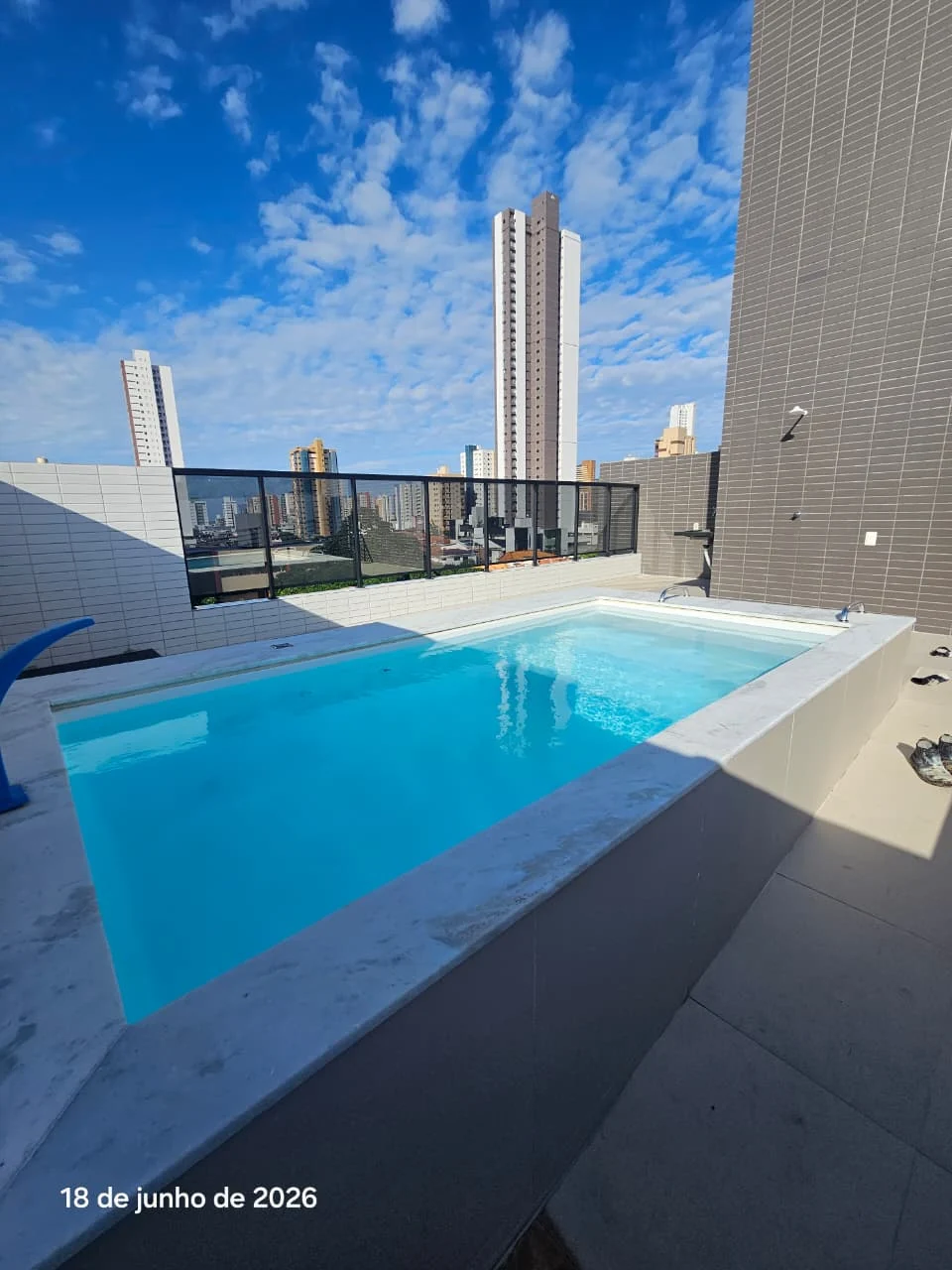 Apartamento em Manaíra com 2 ou 3 Quartos sendo 1 Suíte com Elevador e Piscina