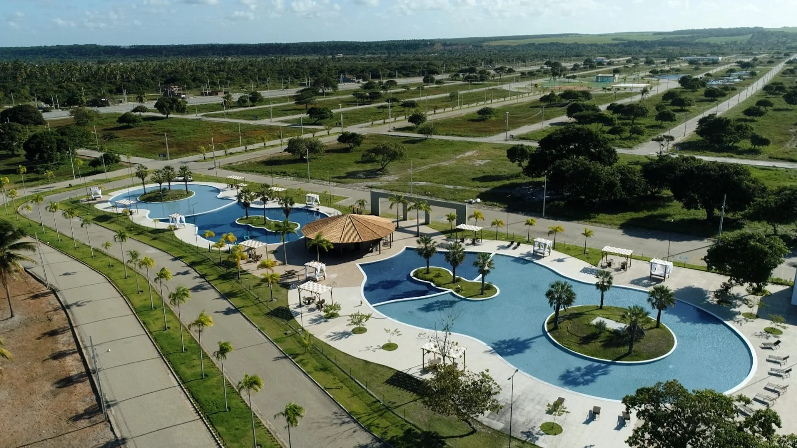 Lote no Condomínio Fechado Beach Plaza em Lucena com Lazer Completo