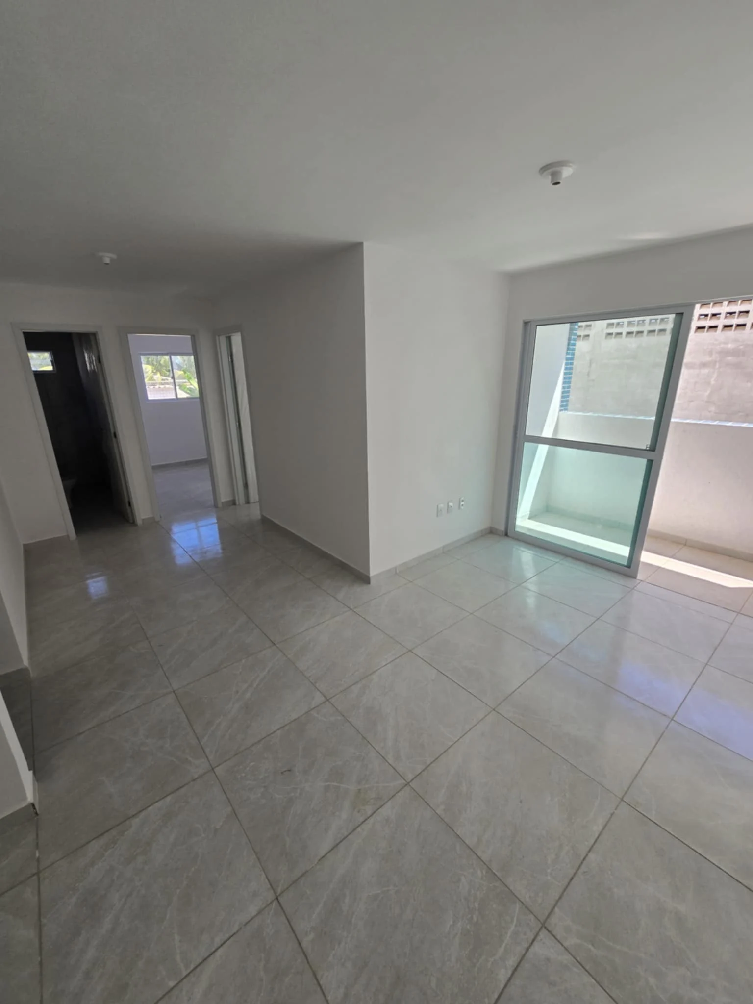 Apartamento no Cidade Verde/Mangabeira com 2 ou 3 Quartos sendo 1 Suíte, Elevador