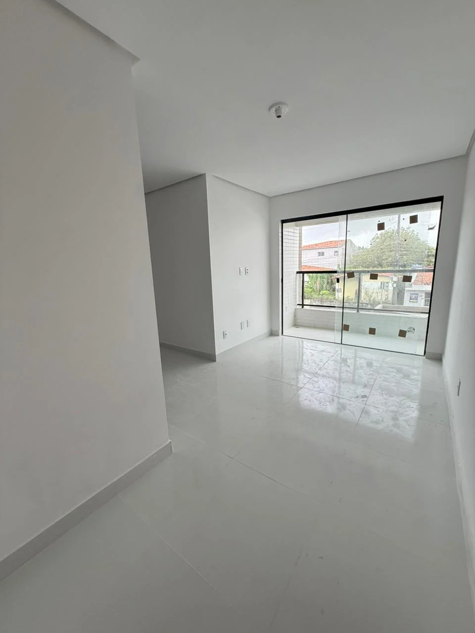 Apartamento no Cidade Verde/Mangabeira com 2 ou 3 Quartos sendo 1 Suíte, Elevador