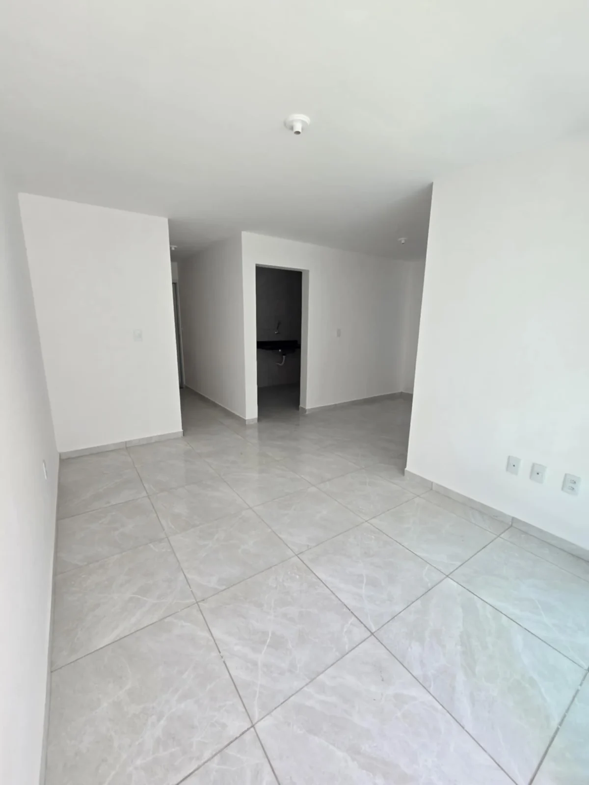 Apartamento no Portal do Sol/Quadramares 2 Quartos sendo 1 Suíte, Opção de Térreo com Área