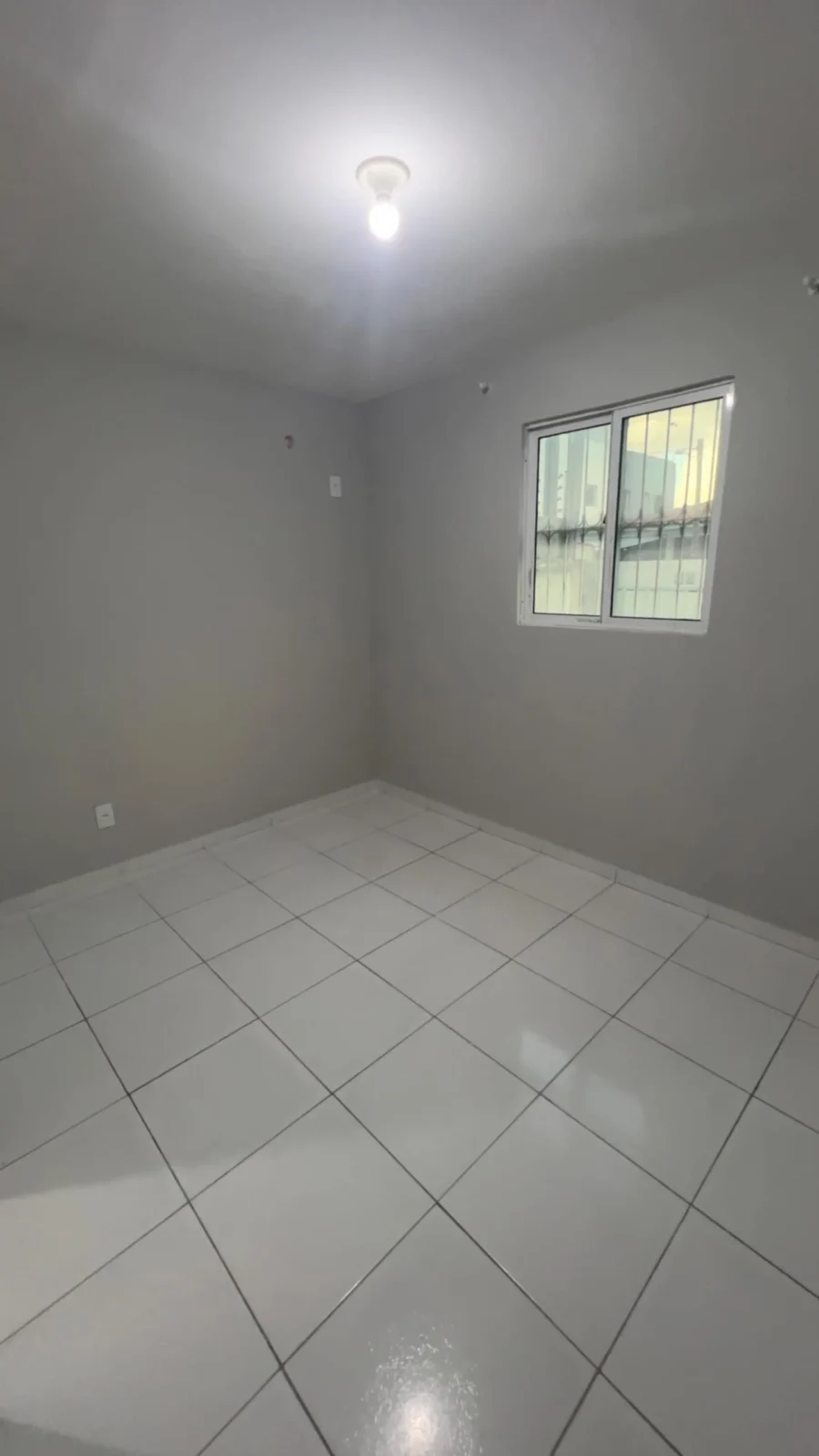 Apartamento Térreo no Novo Milênio/Valentina com 2 Quartos sendo 1 Suíte