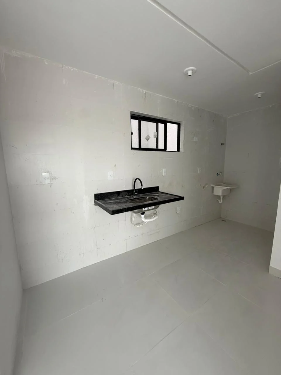 Apartamento no Cidade Verde/Mangabeira com 2 ou 3 Quartos sendo 1 Suíte, Elevador