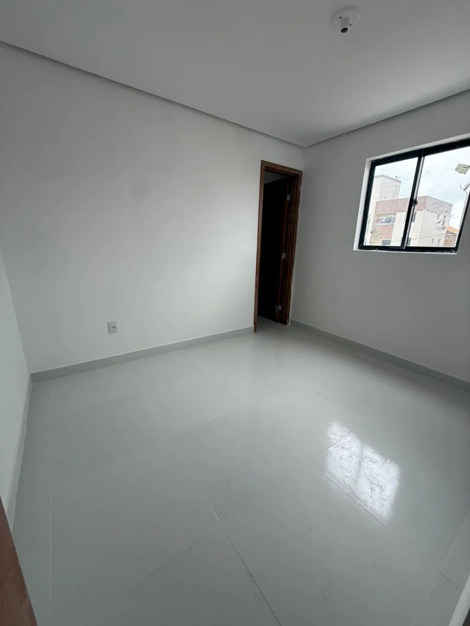 Apartamento no Cidade Verde/Mangabeira com 2 ou 3 Quartos sendo 1 Suíte, Elevador