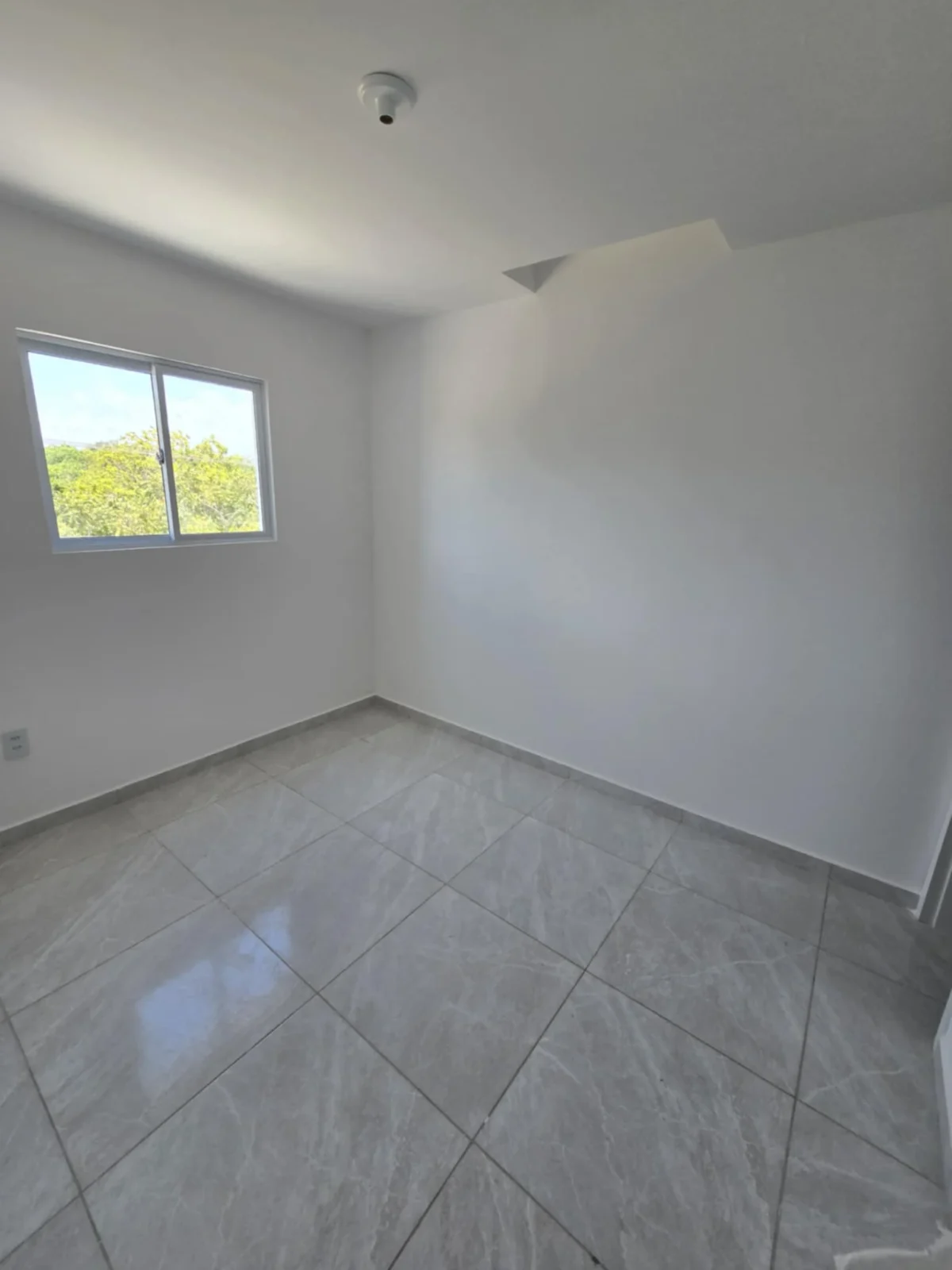 Apartamento no Portal do Sol/Quadramares 2 Quartos sendo 1 Suíte, Opção de Térreo com Área
