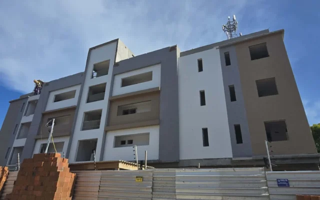 Apartamento em Portal do Sol/Quadramares 2 ou 3 Quartos