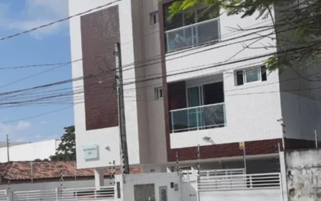 Apartamento Térreo com Área no Jardim Cidade Universitária com 1 Quarto
