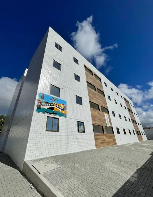 Apartamento em Jardim Veneza/Industrias com 2 Quartos sendo 1 Suíte, Piscina
