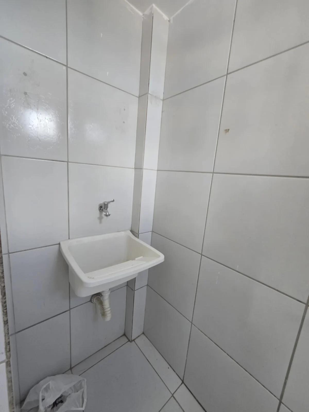 Apartamento no Portal do Sol/Quadramares 3 Quartos sendo 1 Suíte