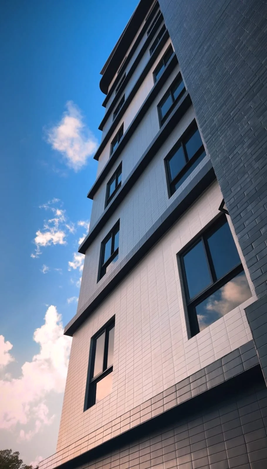 Apartamento no Bessa 3 Quartos sendo 1 Suíte, Opção de Cobertura Elevador e Lazer