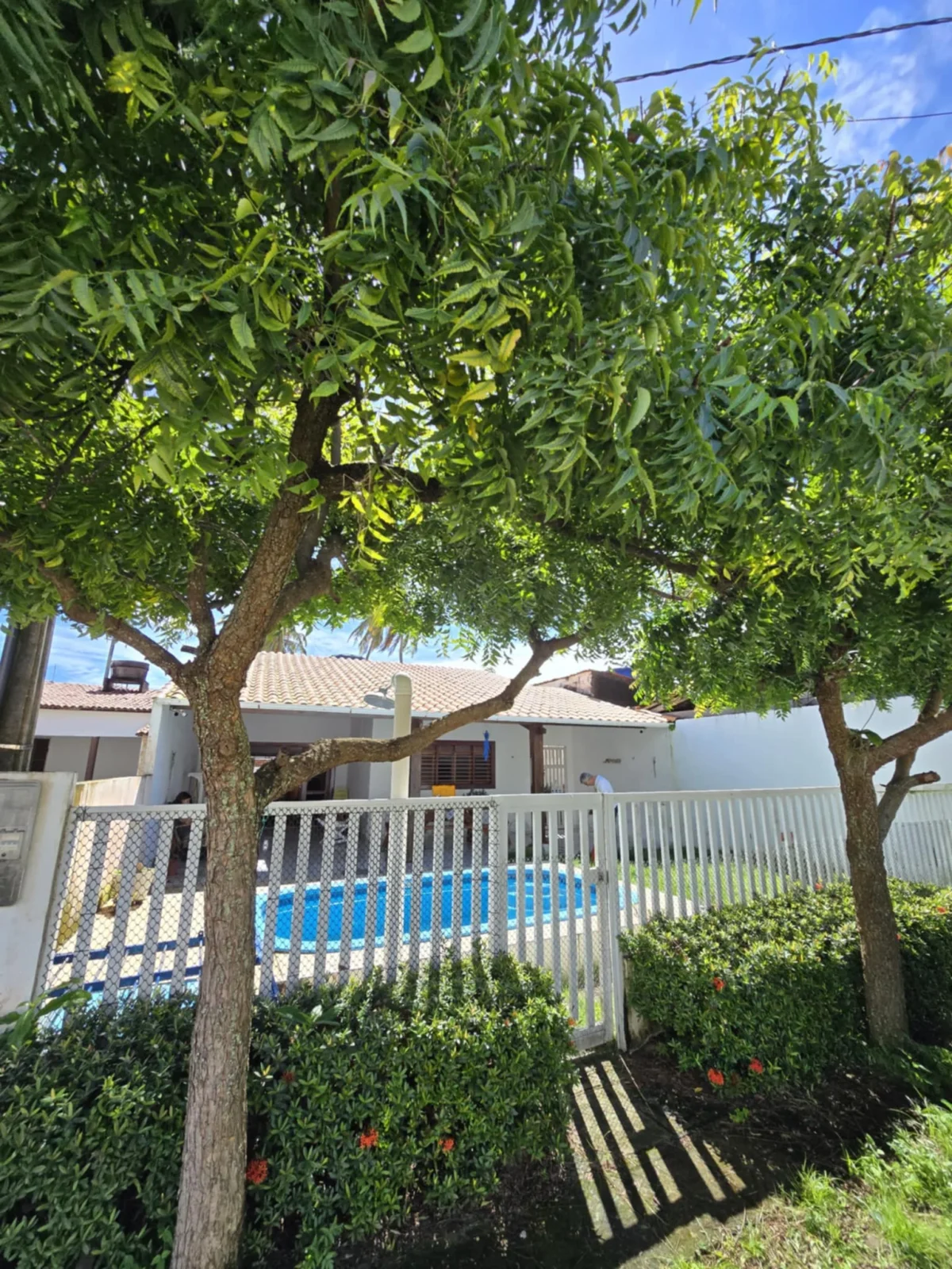 Excelente Casa Mobiliada em Lucena/Pontinha com 3 Quartos com Piscina, 100m do mar