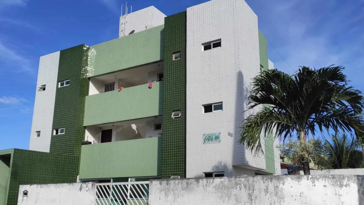 Apartamento em Paratibe/Valentina 2 Quartos sendo 1 Suíte