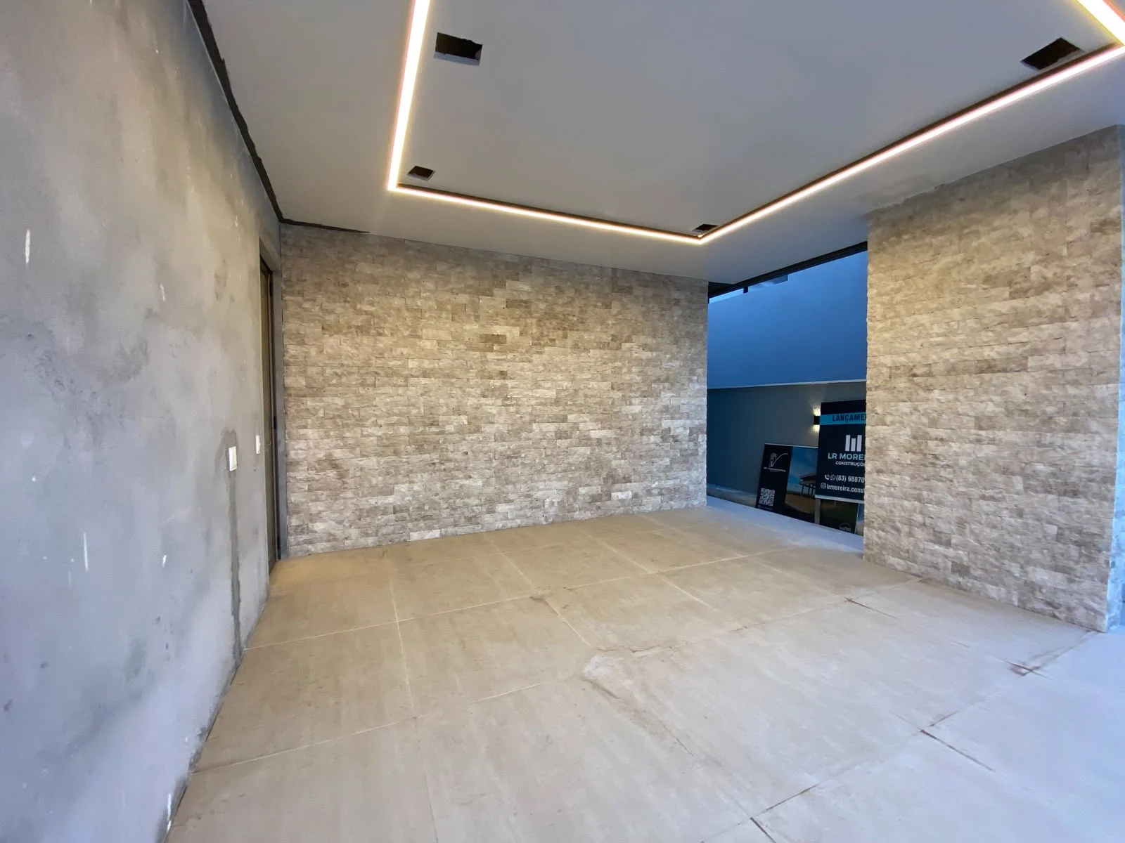 Excelente Casa em Condomínio Fechado nos Bancários com 3 Suítes + DCE, Piscina e Lazer