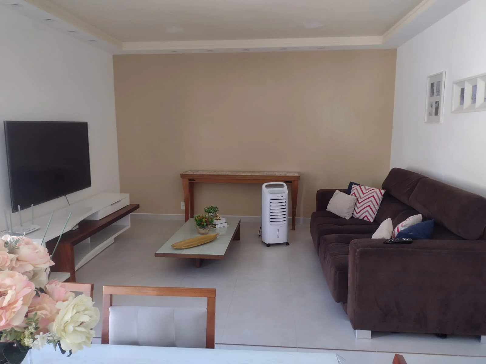 Casa solta no Portal do Sol/Quadramares com 3 Suítes e Piscina