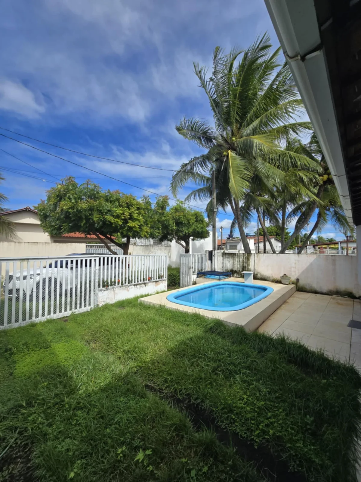 Excelente Casa Mobiliada em Lucena/Pontinha com 3 Quartos com Piscina, 100m do mar