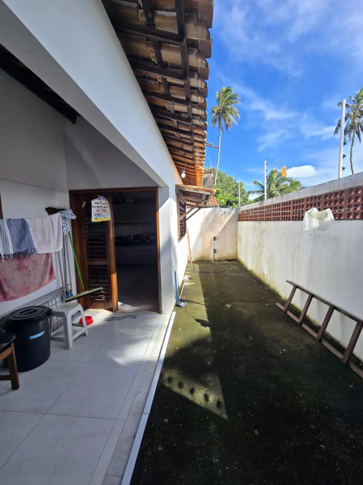 Excelente Casa Mobiliada em Lucena/Pontinha com 3 Quartos com Piscina, 100m do mar