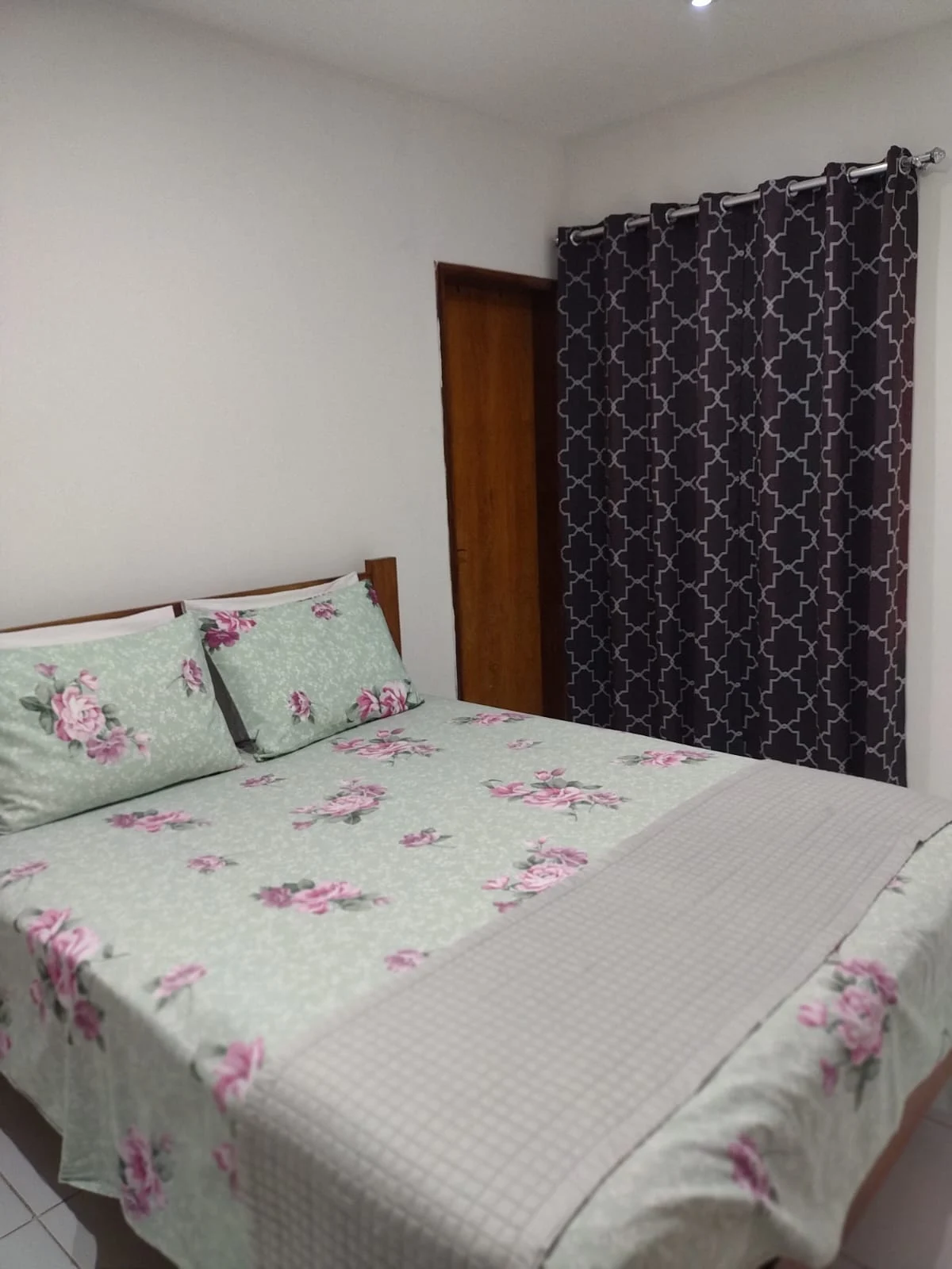 Casa solta no Portal do Sol/Quadramares com 3 Suítes e Piscina