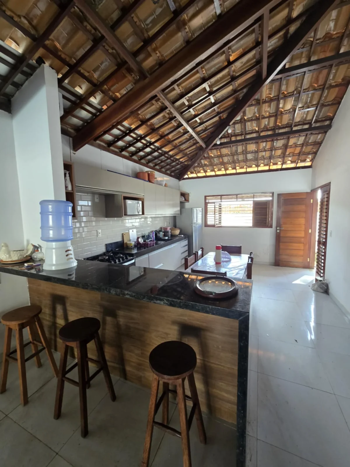 Excelente Casa Mobiliada em Lucena/Pontinha com 3 Quartos com Piscina, 100m do mar