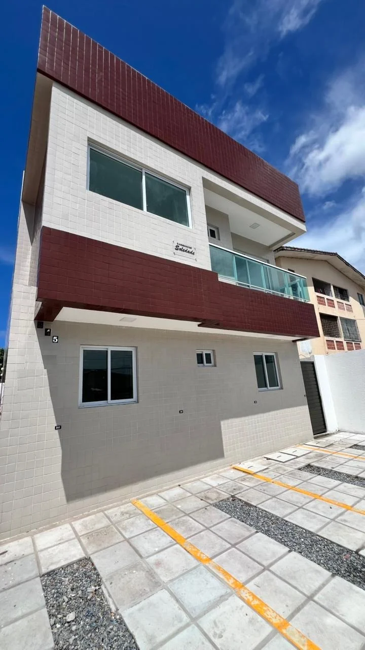 Apartamento no Valentina com 2 Quartos sendo 1 Suíte