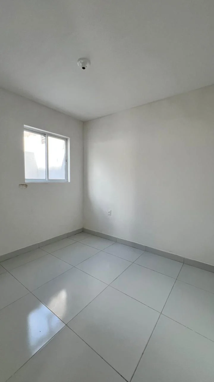 Apartamento no Valentina com 2 Quartos sendo 1 Suíte