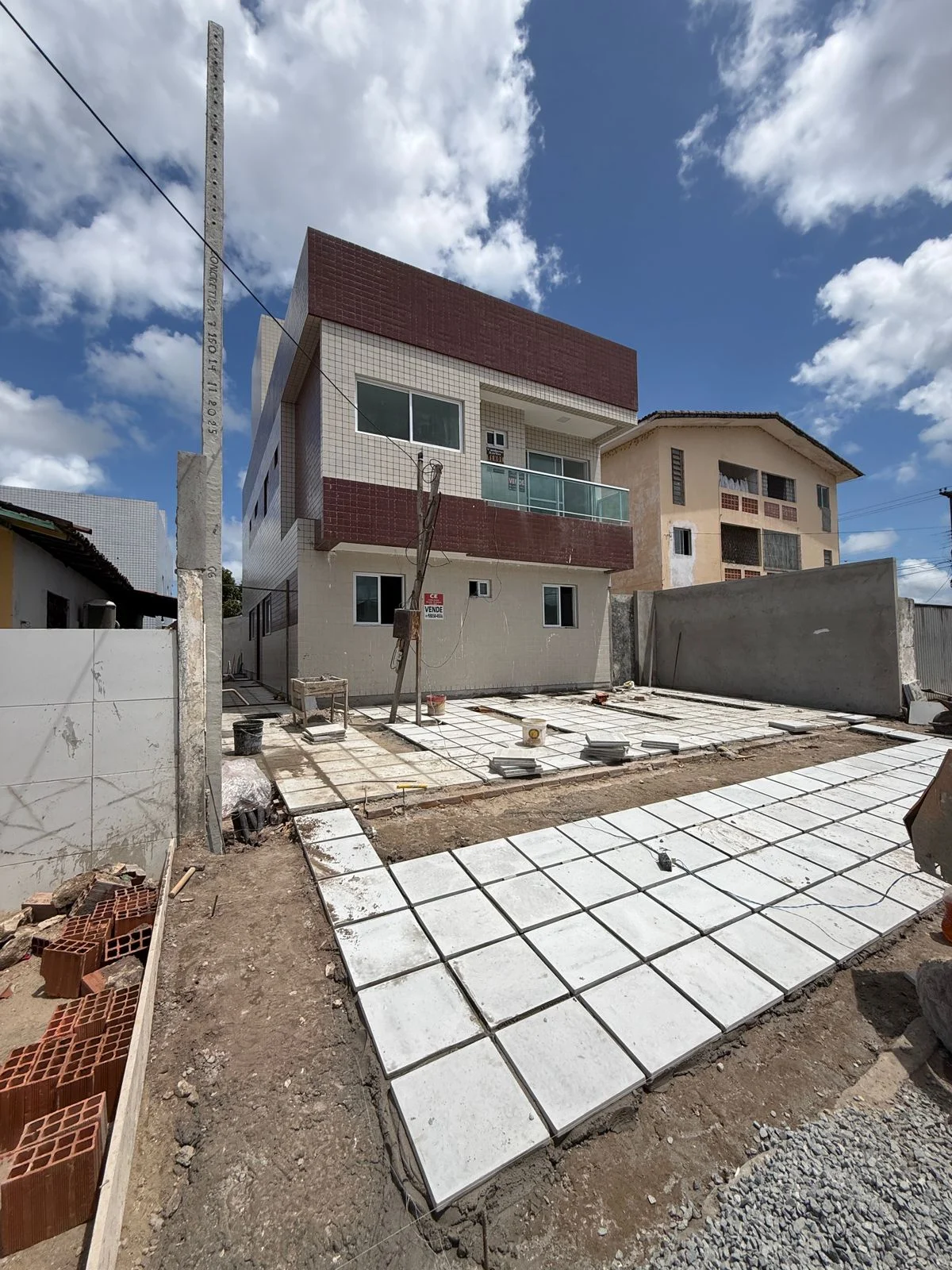 Apartamento no Valentina com 2 Quartos sendo 1 Suíte