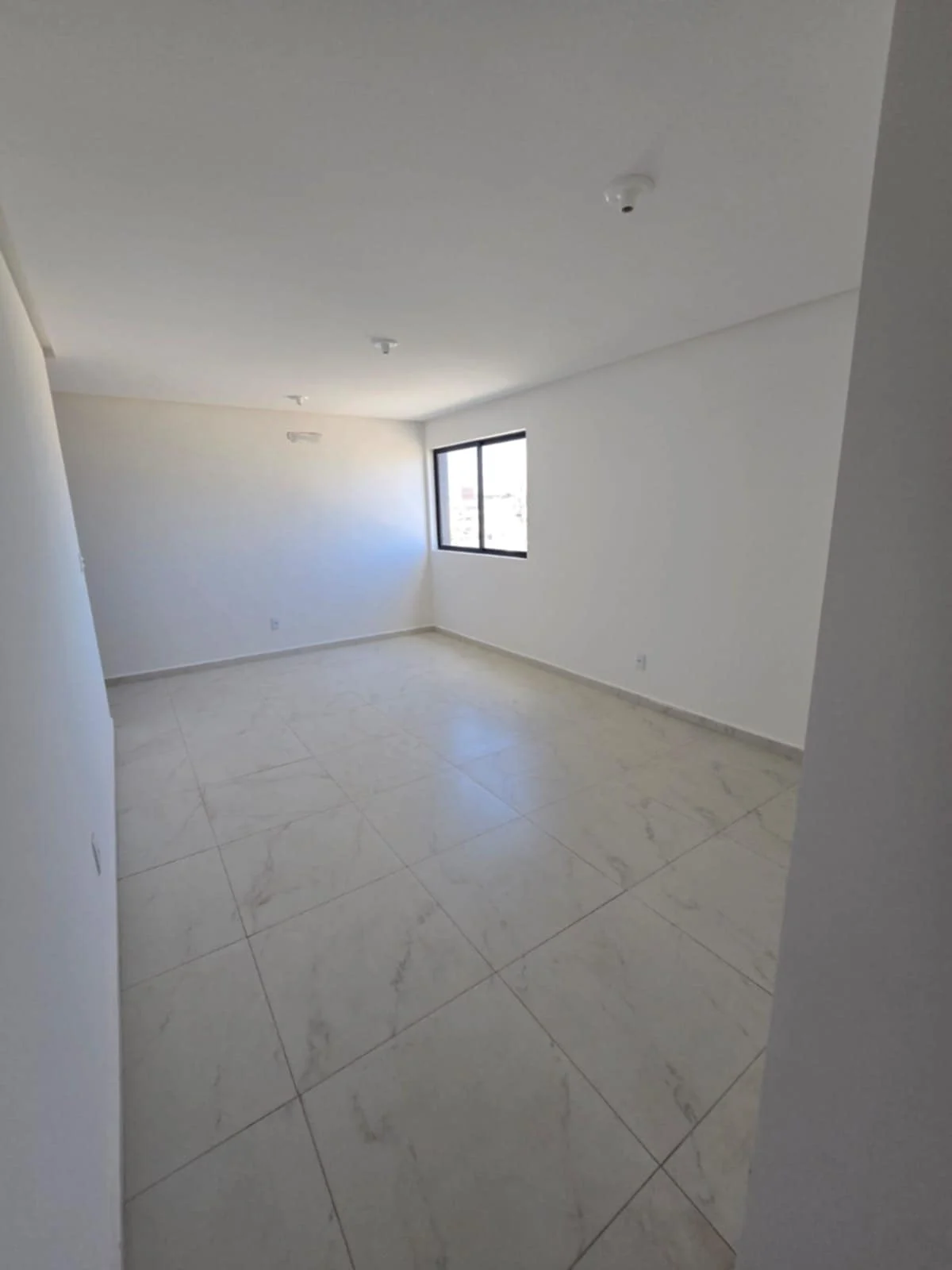 Apartamento Novo com 2 Quartos sendo 1 Suíte nos Bancários, Elevador e Lazer