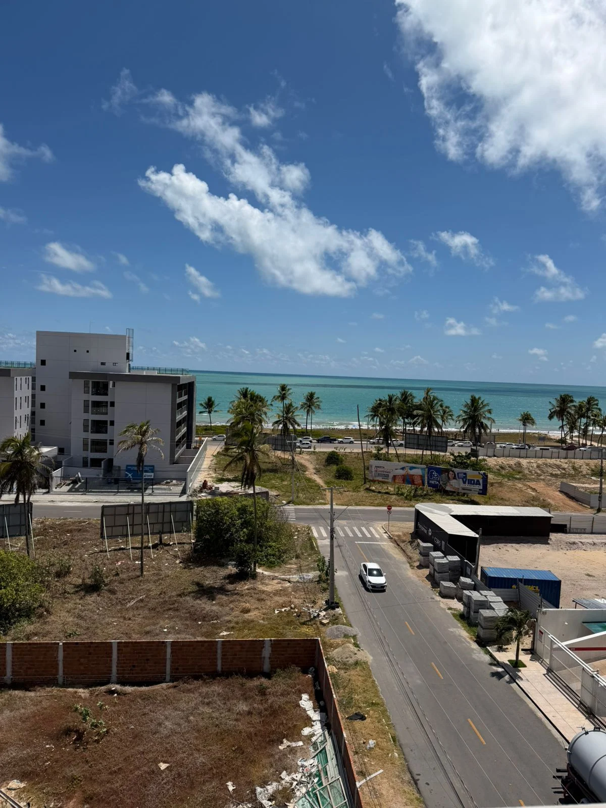 Lançamento de Flat ou 2 Quartos em Intermares, Elevador e Lazer