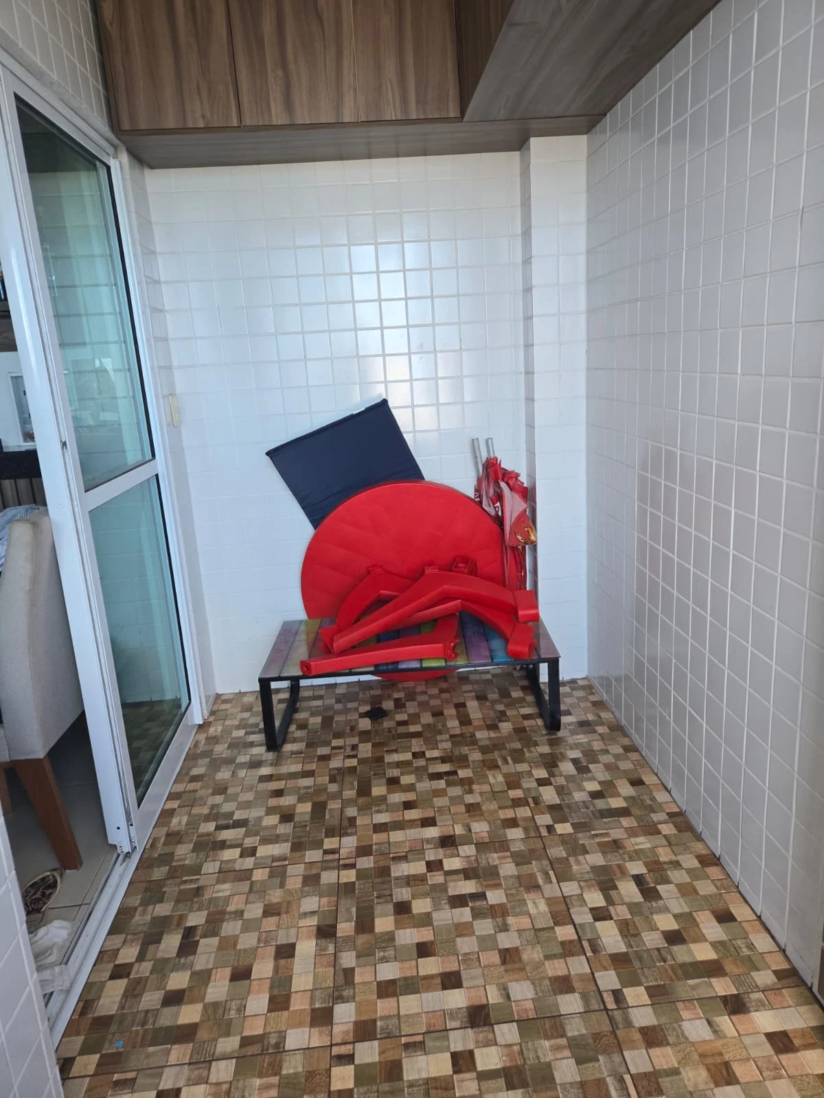 Apartamento no Centro com 2 Quartos, 2 Vagas, Elevador e Piscina