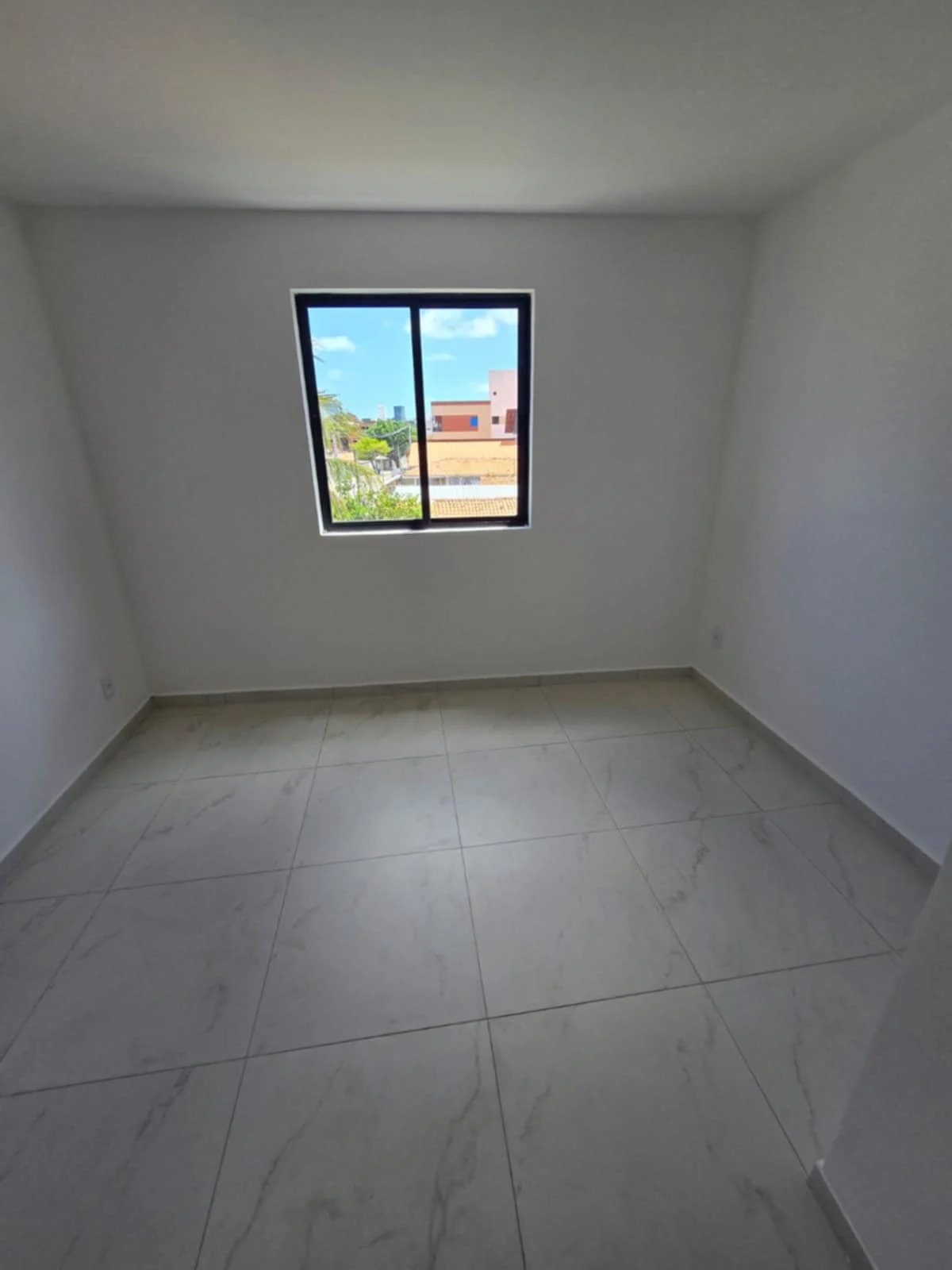 Apartamento Novo com 2 Quartos sendo 1 Suíte nos Bancários, Elevador e Lazer