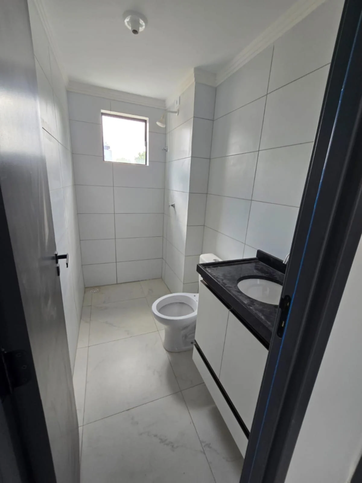 Apartamento Novo com 2 Quartos sendo 1 Suíte nos Bancários, Elevador e Lazer