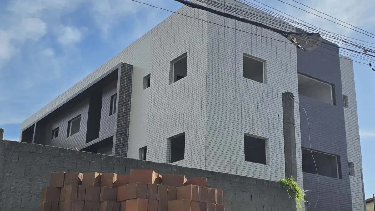 Apartamento em Portal do Sol/Quadramares 2 ou 3 Quartos sendo 1 Suíte