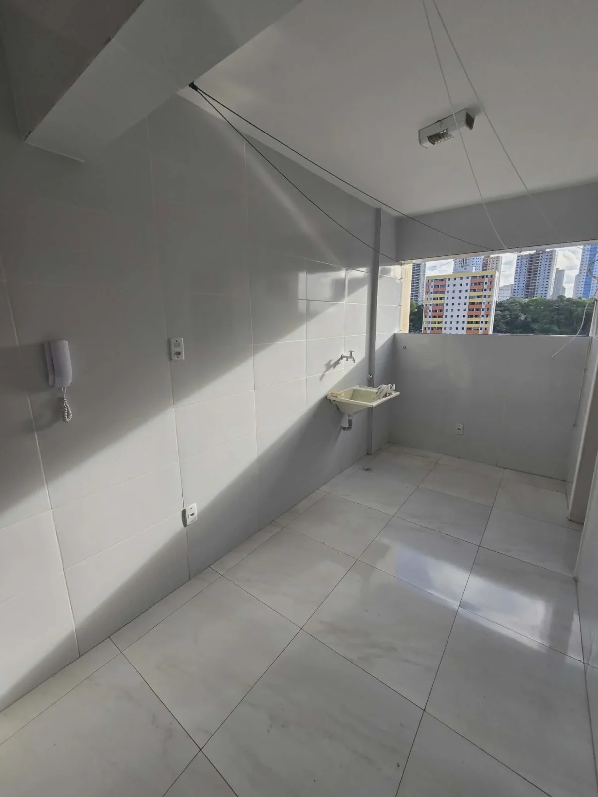 Apartamento em Manaíra com 3 Quartos sendo 1 Suíte + DCE , Elevador e Piscina
