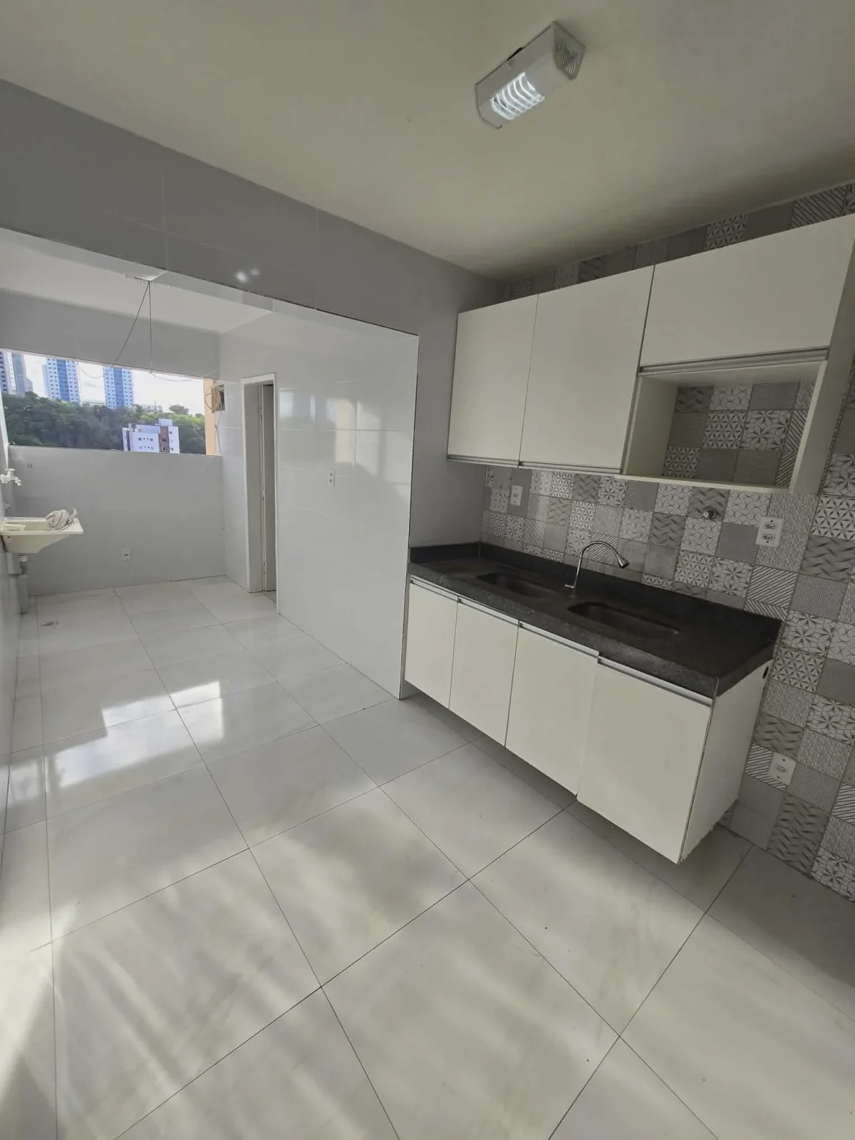Apartamento em Manaíra com 3 Quartos sendo 1 Suíte + DCE , Elevador e Piscina